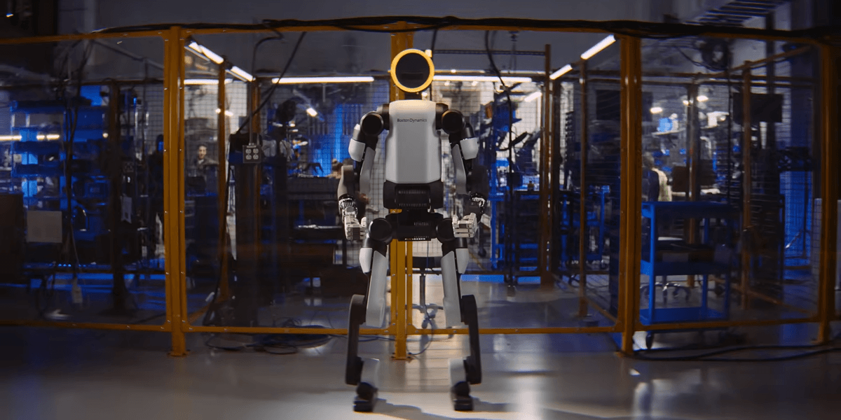 Atlas İnsansı Robotu, CES 2026'da Endüstriyel Yeteneklerini Sergiledi