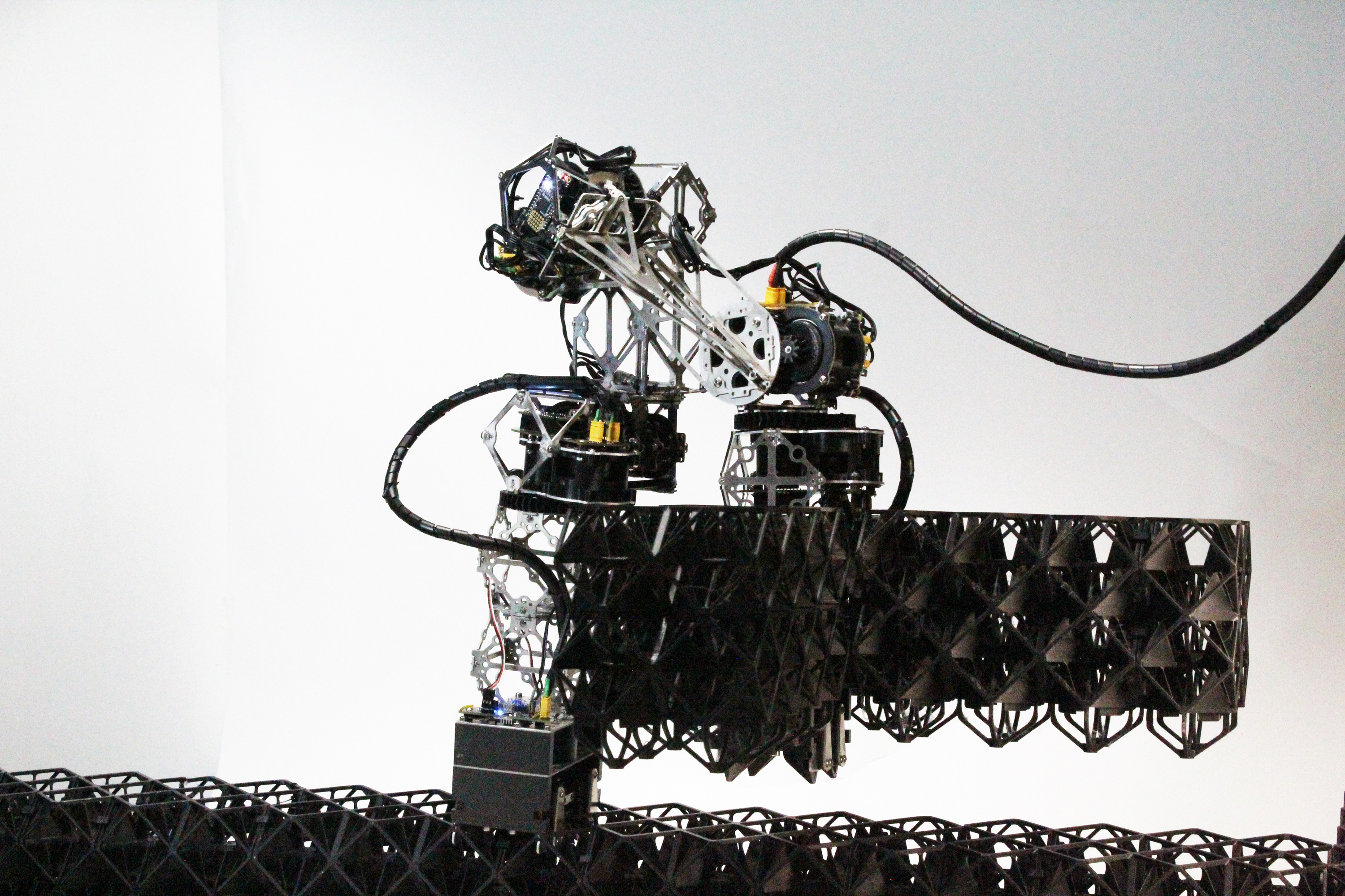 MIT's Robotic Building Blocks Cut Construction Waste by 60%